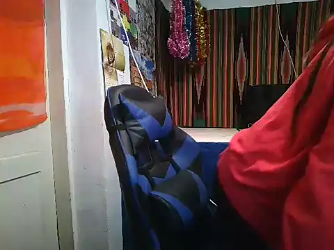 Cora Maro online show from November 30, 2025, 10:36 pm