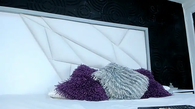 AbigailWilliams  online show from September 21, 2025, 11:23 am