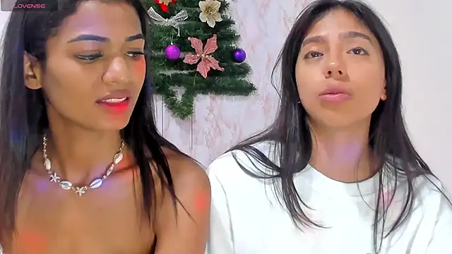Snapshot of BarbieHotLaura chatting on December 13, 2024, 3:54 pm BarbieHotLaura online show from December 13, 2024, 3:54 pm