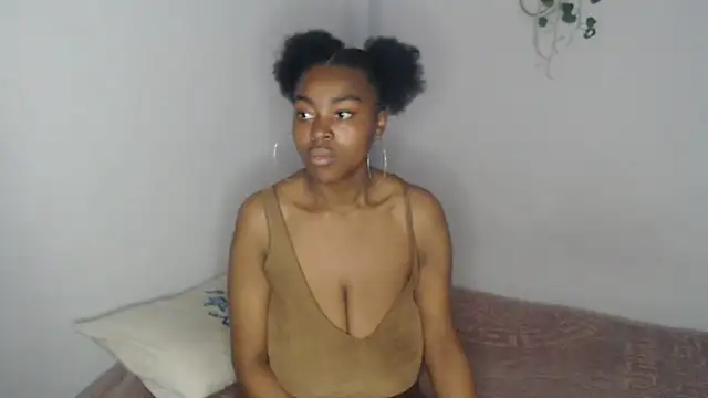 Snapshot of lyssyhorny chatting on November 16, 2025, 4:01 pm lyssyhorny online show from November 16, 2025, 4:01 pm