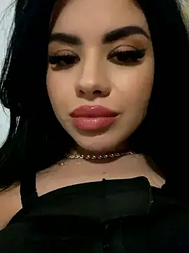 Snapshot of Ameliablack_1 chatting on December 2, 2024, 11:18 pm Ameliablack 1 online show from December 2, 2024, 11:18 pm