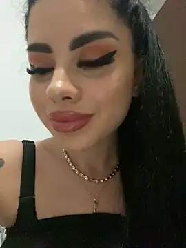 Snapshot of Ameliablack_1 chatting on December 22, 2024, 2:06 am Ameliablack 1 online show from December 22, 2024, 2:06 am