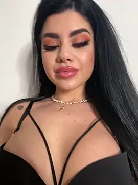 Snapshot of Ameliablack_1 chatting on January 3, 2025, 11:01 pm Ameliablack 1 online show from January 3, 2025, 11:01 pm