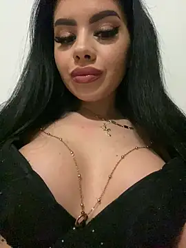 Snapshot of Ameliablack_1 chatting on February 10, 2025, 9:04 pm Ameliablack 1 online show from February 10, 2025, 9:04 pm