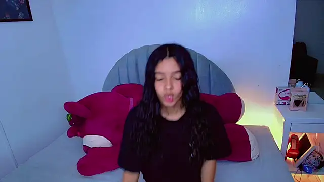 charlotte 0309 online show from January 9, 2026, 7:04 pm