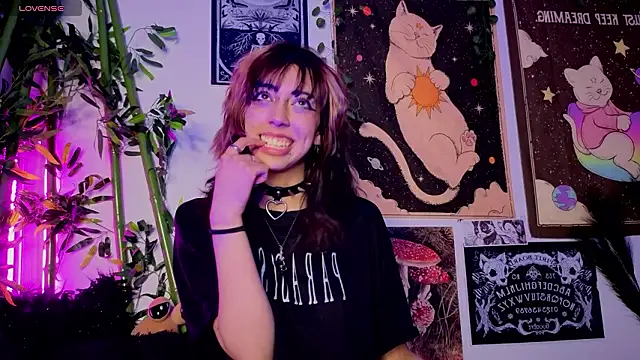 Nyx nayla online show from March 17, 2026, 6:17 am