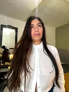 Snapshot of emmily_d chatting on October 15, 2025, 5:57 pm emmily d online show from October 15, 2025, 5:57 pm