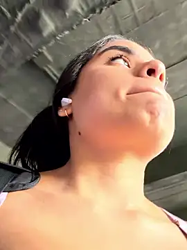 penelopesexx online show from November 10, 2025, 7:02 pm