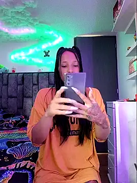 Nicole420squirt online show from October 1, 2025, 6:03 pm