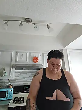 DevilDahm online show from November 3, 2025, 9:59 pm