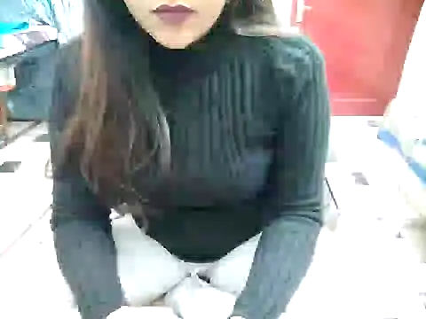 Snapshot of aarushi_sharmaa chatting on February 7, 2025, 2:08 am aarushi sharmaa online show from February 7, 2025, 2:08 am