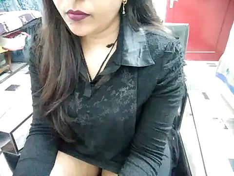 Snapshot of aarushi_sharmaa chatting on February 12, 2025, 3:38 pm aarushi sharmaa online show from February 12, 2025, 3:38 pm