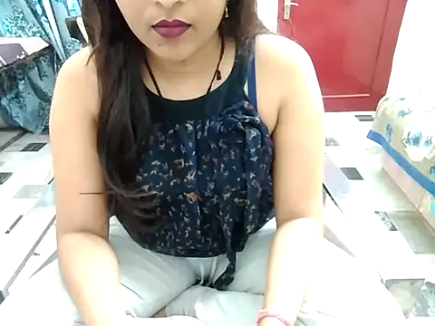 Snapshot of aarushi_sharmaa chatting on February 26, 2025, 1:32 am aarushi sharmaa online show from February 26, 2025, 1:32 am