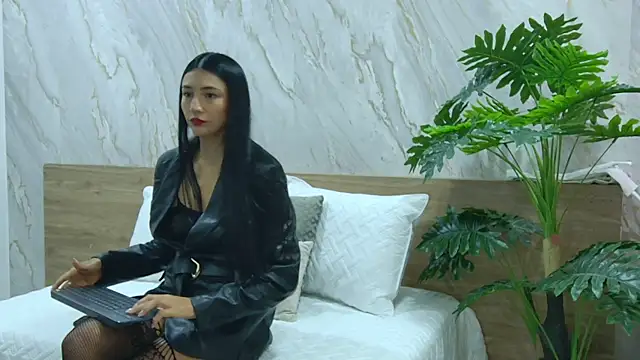 Snapshot of coniie_jhons chatting on November 14, 2025, 11:31 am coniie jhons online show from November 14, 2025, 11:31 am