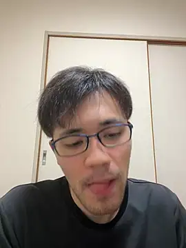 ryusei18570 online show from January 26, 2025, 1:47 pm