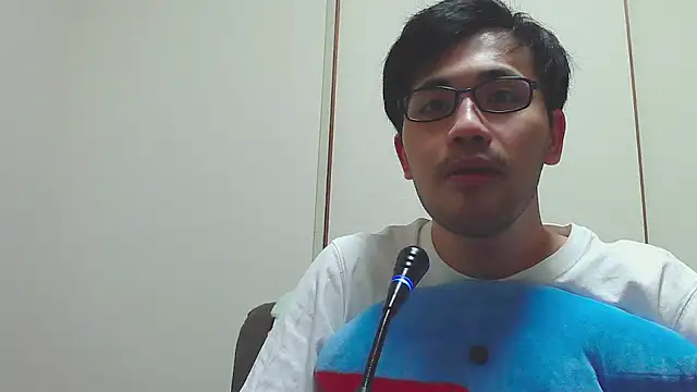 ryusei18570 online show from September 10, 2025, 1:55 pm