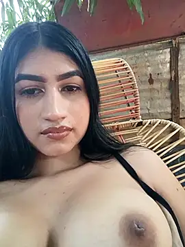 Snapshot of Julix_A chatting on September 11, 2025, 7:03 pm Julix A online show from September 11, 2025, 7:03 pm