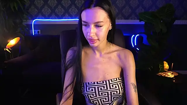 Snapshot of Snow_WhiteeeX chatting on September 25, 2025, 5:44 am Snow WhiteeeX online show from September 25, 2025, 5:44 am