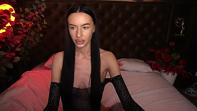 Snapshot of Snow_WhiteeeX chatting on October 17, 2025, 12:41 pm Snow WhiteeeX online show from October 17, 2025, 12:41 pm