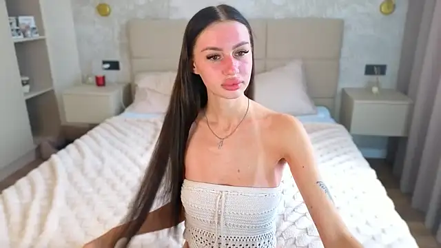 Snapshot of Snow_WhiteeeX chatting on July 9, 2026, 1:15 pm Snow WhiteeeX online show from July 9, 2026, 1:15 pm