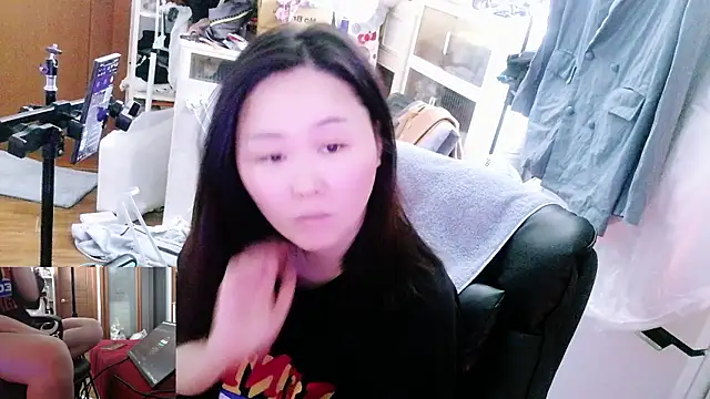 Snapshot of rami0428 chatting on April 30, 2026, 1:23 am rami0428 online show from April 30, 2026, 1:23 am
