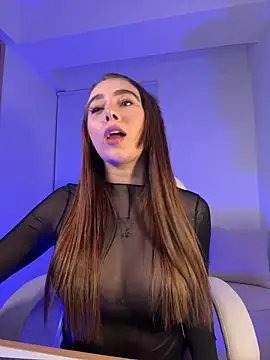 Snapshot of Lanataylor- chatting on September 10, 2025, 1:27 am Lanataylor- online show from September 10, 2025, 1:27 am