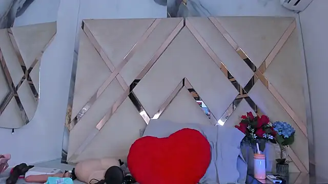 Snapshot of ninaht chatting on September 25, 2025, 8:34 pm ninaht online show from September 25, 2025, 8:34 pm