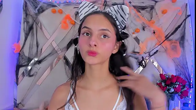 Snapshot of ninaht chatting on October 29, 2025, 8:43 pm ninaht online show from October 29, 2025, 8:43 pm