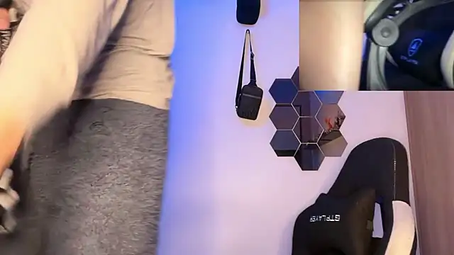 Snapshot of kensnb chatting on February 4, 2026, 12:11 pm kensnb online show from February 4, 2026, 12:11 pm