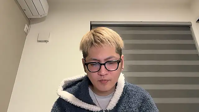 Snapshot of kensnb chatting on March 3, 2026, 12:33 pm kensnb online show from March 3, 2026, 12:33 pm