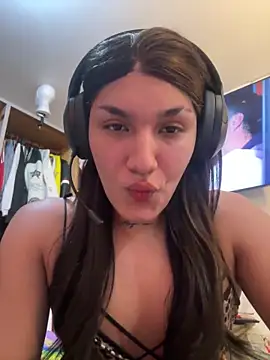 Snapshot of cataafitt chatting on September 29, 2025, 5:18 pm cataafitt online show from September 29, 2025, 5:18 pm