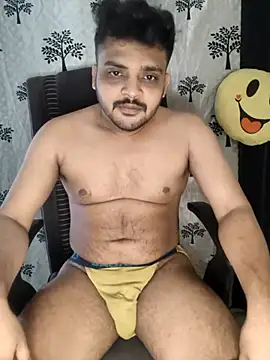Snapshot of Mr_Handsome_hunk chatting on November 6, 2025, 6:14 am Mr Handsome hunk online show from November 6, 2025, 6:14 am