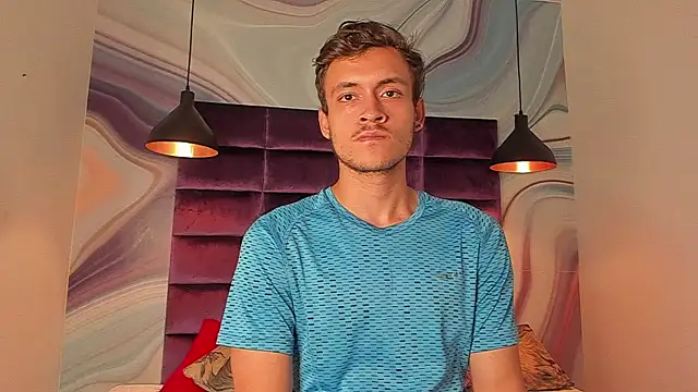 Desmon Clark online show from February 4, 2025, 6:57 am