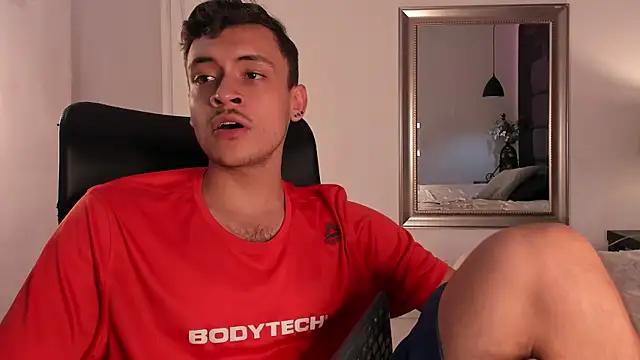 Desmon Clark online show from March 20, 2025, 8:51 pm