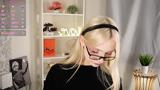 Naughty  Couplles online show from November 20, 2025, 4:18 pm