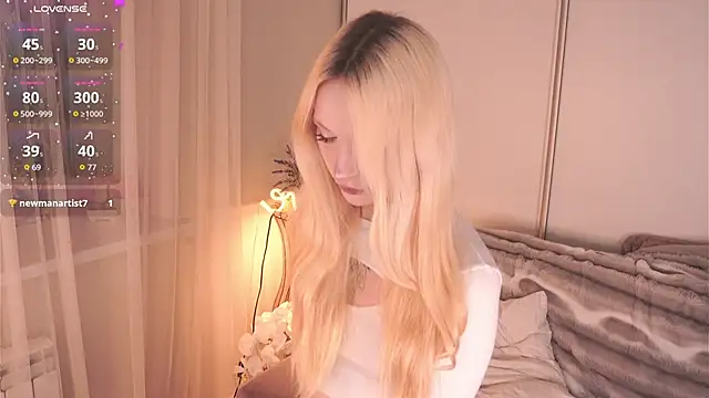 Snapshot of Naughty__Couplles chatting on January 18, 2026, 4:22 pm Naughty Couplles online show from January 18, 2026, 4:22 pm