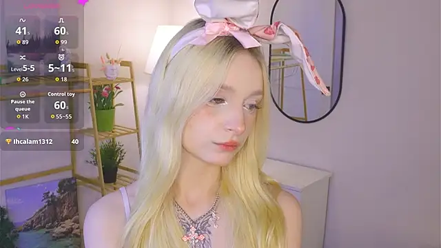 Snapshot of Naughty__Couplles chatting on February 19, 2026, 3:13 am Naughty Couplles online show from February 19, 2026, 3:13 am