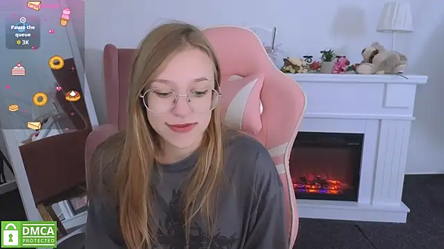 LayriantaVee online show from September 25, 2025, 6:06 am