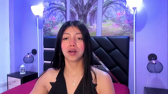 KimberlyVillaLobos online show from January 12, 2026, 11:37 am