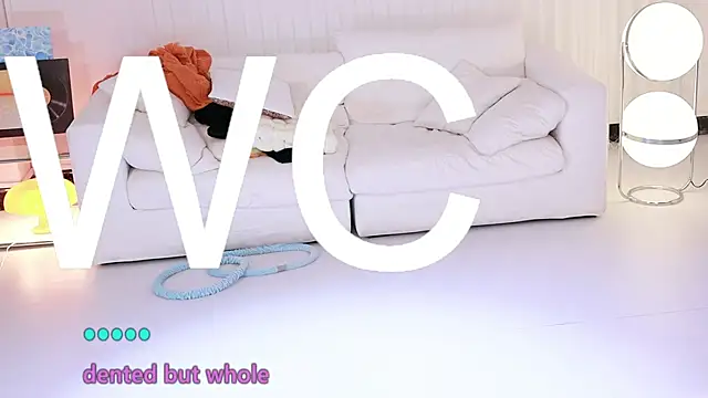 Roseonly  online show from April 26, 2026, 1:20 pm