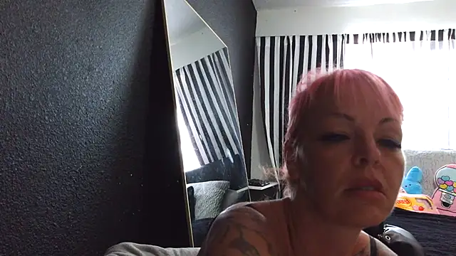 Snapshot of rileyraerhoads chatting on September 27, 2025, 9:20 pm rileyraerhoads online show from September 27, 2025, 9:20 pm