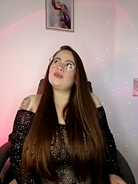 Snapshot of soofy__ chatting on October 10, 2025, 2:43 am soofy online show from October 10, 2025, 2:43 am