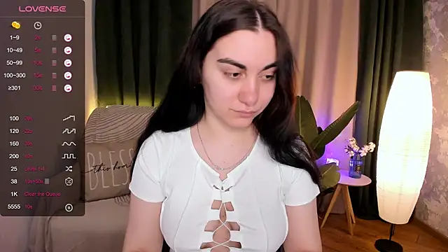 Snapshot of hannacheekss_ chatting on March 12, 2025, 1:58 am hannacheekss online show from March 12, 2025, 1:58 am