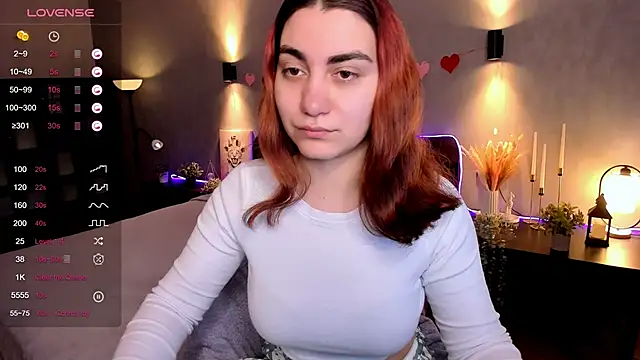 Snapshot of hannacheekss_ chatting on October 7, 2025, 2:09 am hannacheekss online show from October 7, 2025, 2:09 am