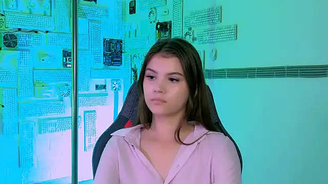 Snapshot of EvaThopson chatting on September 28, 2025, 7:58 am EvaThopson online show from September 28, 2025, 7:58 am