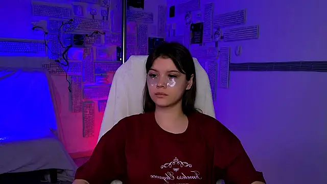 Snapshot of EvaThopson chatting on February 15, 2026, 6:10 am EvaThopson online show from February 15, 2026, 6:10 am