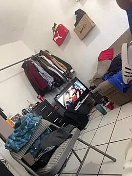 Hxnsovrgon online show from March 10, 2025, 8:26 am