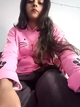 Snapshot of pikubaby chatting on January 1, 2025, 7:32 pm pikubaby online show from January 1, 2025, 7:32 pm