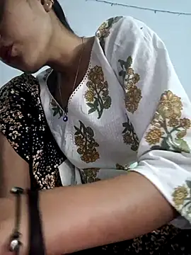 Snapshot of pikubaby chatting on March 18, 2025, 9:43 pm pikubaby online show from March 18, 2025, 9:43 pm