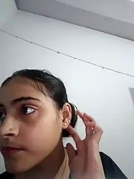 Snapshot of pikubaby chatting on September 13, 2025, 7:24 pm pikubaby online show from September 13, 2025, 7:24 pm